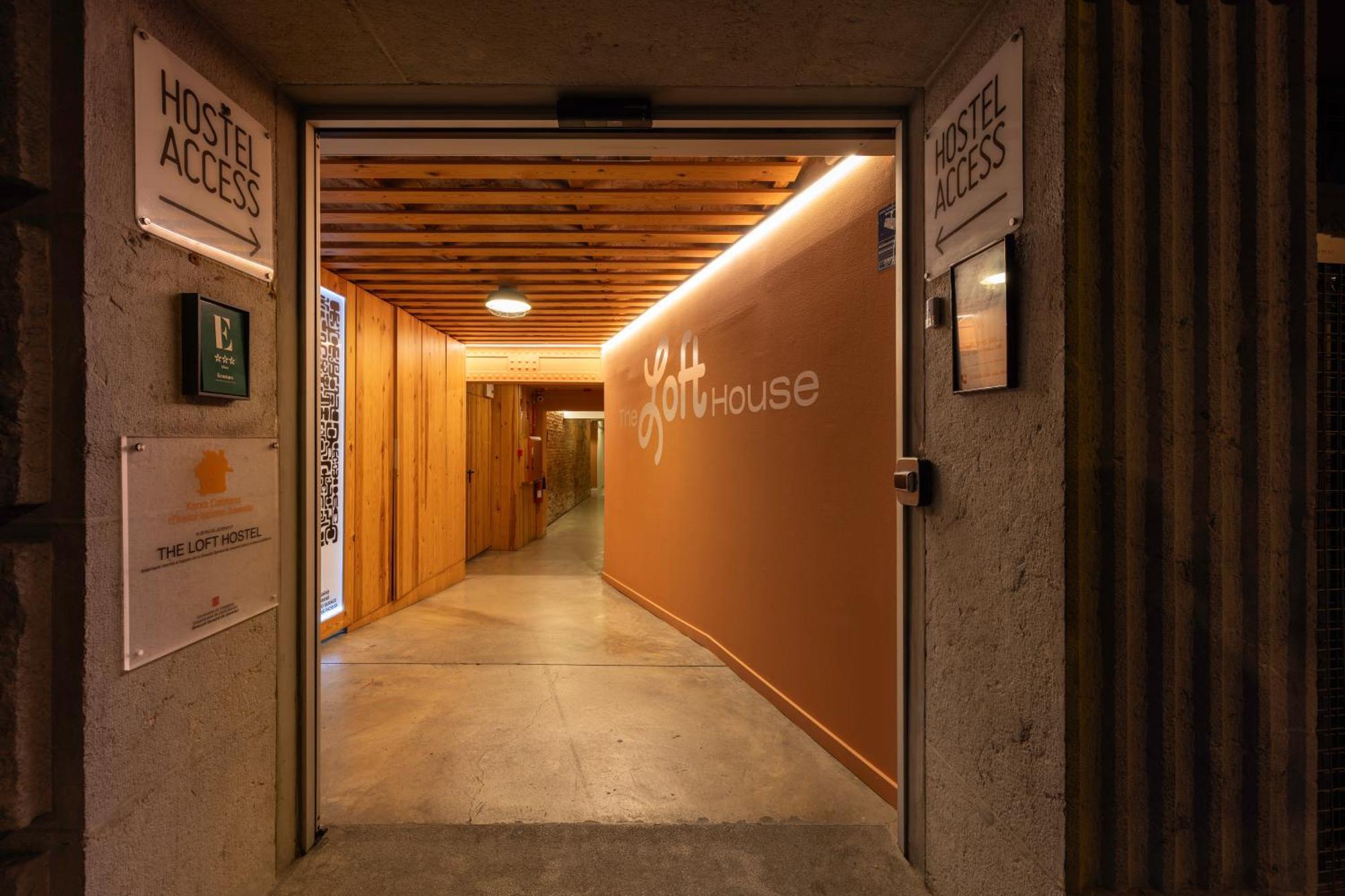 Hostal The Loft House *
